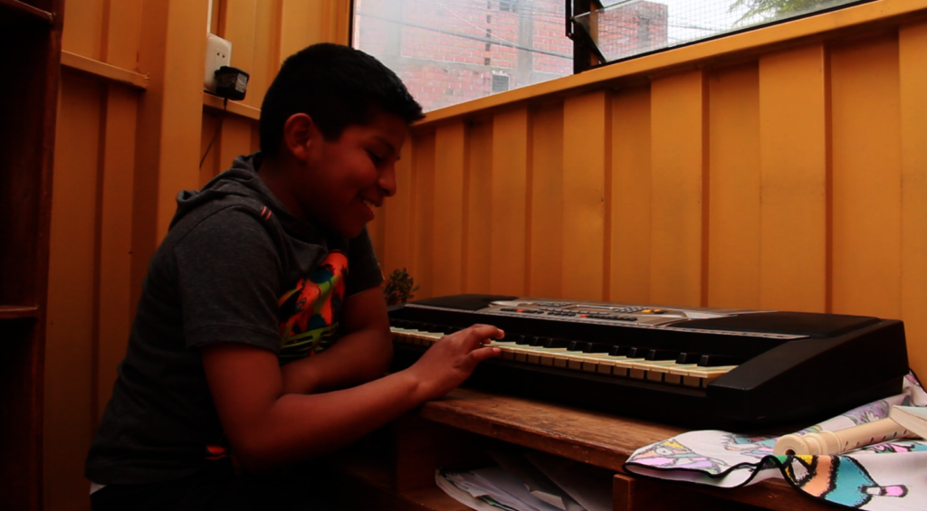 Free learning resources for 100 children in Peru