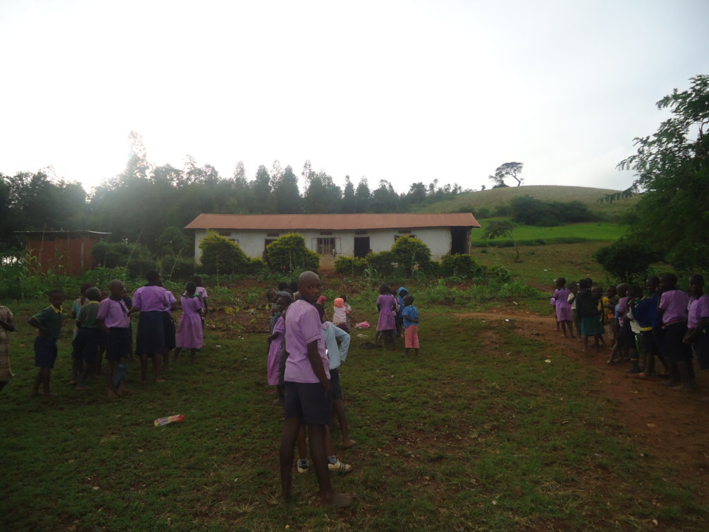 supporting 200 orphan children in Nsiika Uganda
