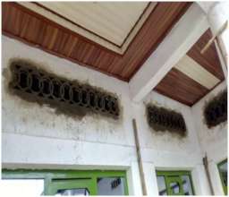 Picture 5 - The ceiling at the dorm's balcony.