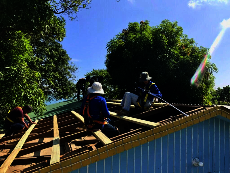 Rebuild Roofs & Train Carpenters in Puerto Rico
