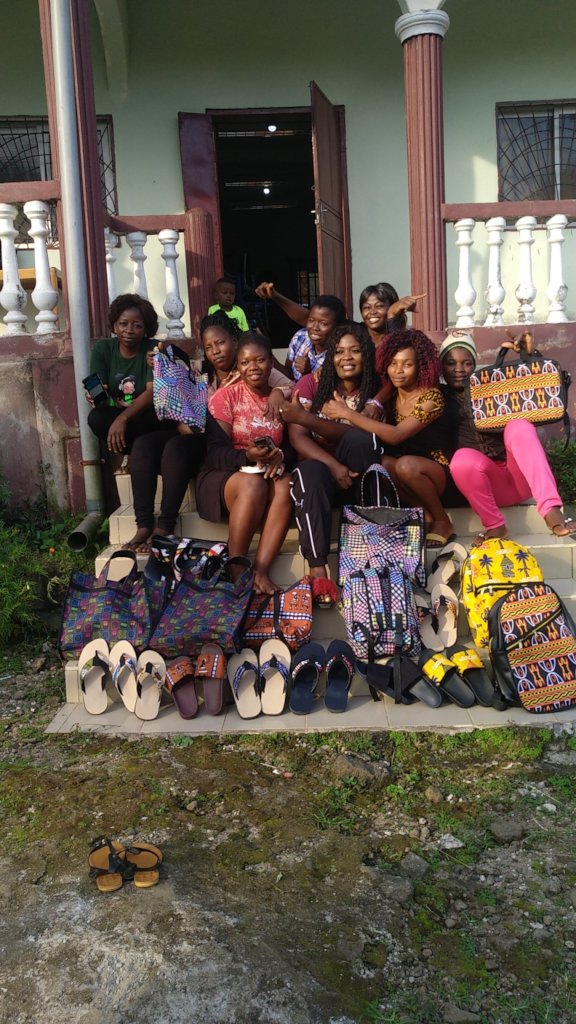 Help Nicoline restore herself