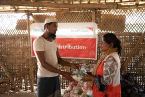Refugee camp in Bangladesh - distributing soap