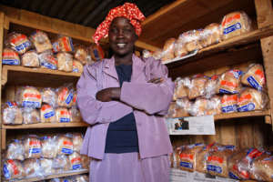 Giving small loans to Refugees is helping!
