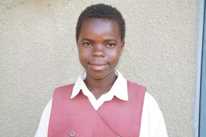 Nalunga Achan - Needs help to in school!