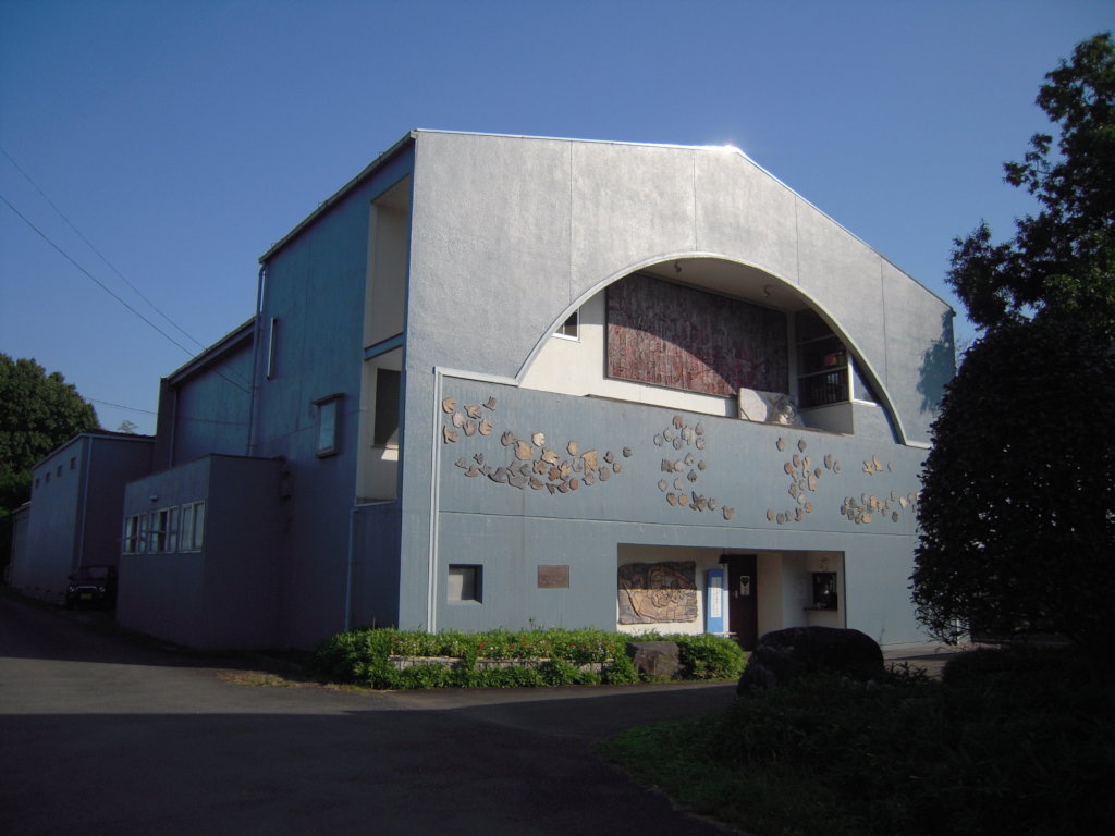 Create Virtual Tours to Share the Hiroshima Panels