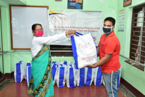 Distribution of grains and masks to mothers