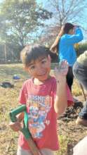 The children of the centre in the vegetable garden