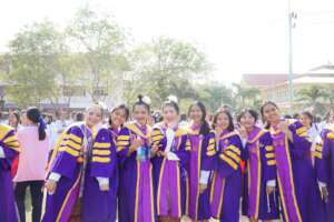 50% of the graduates have chosen majors in STEM