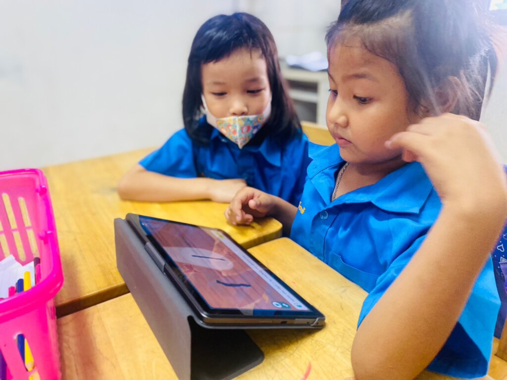 Improving English skills fast with Solve Education