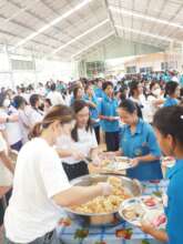 Foundation members serve students a special lunch