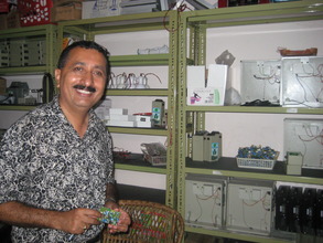 Coordinator Nandu with parts for solar light