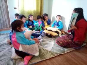 Students receiving lessons