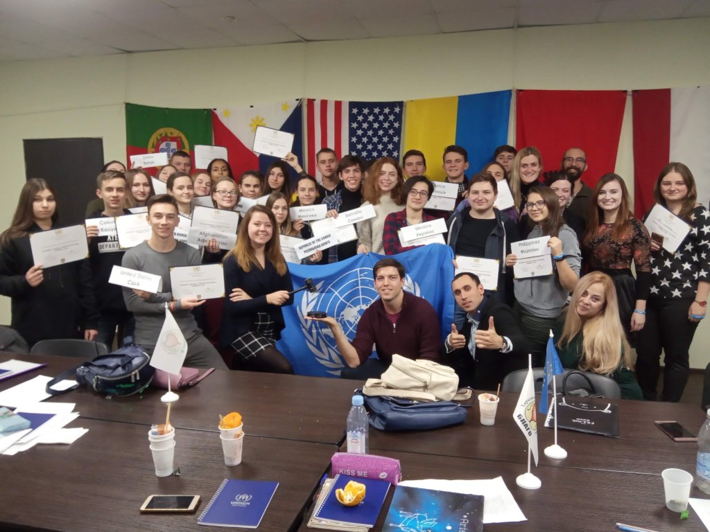 Fund 25 Youth-led Community Projects in Ukraine