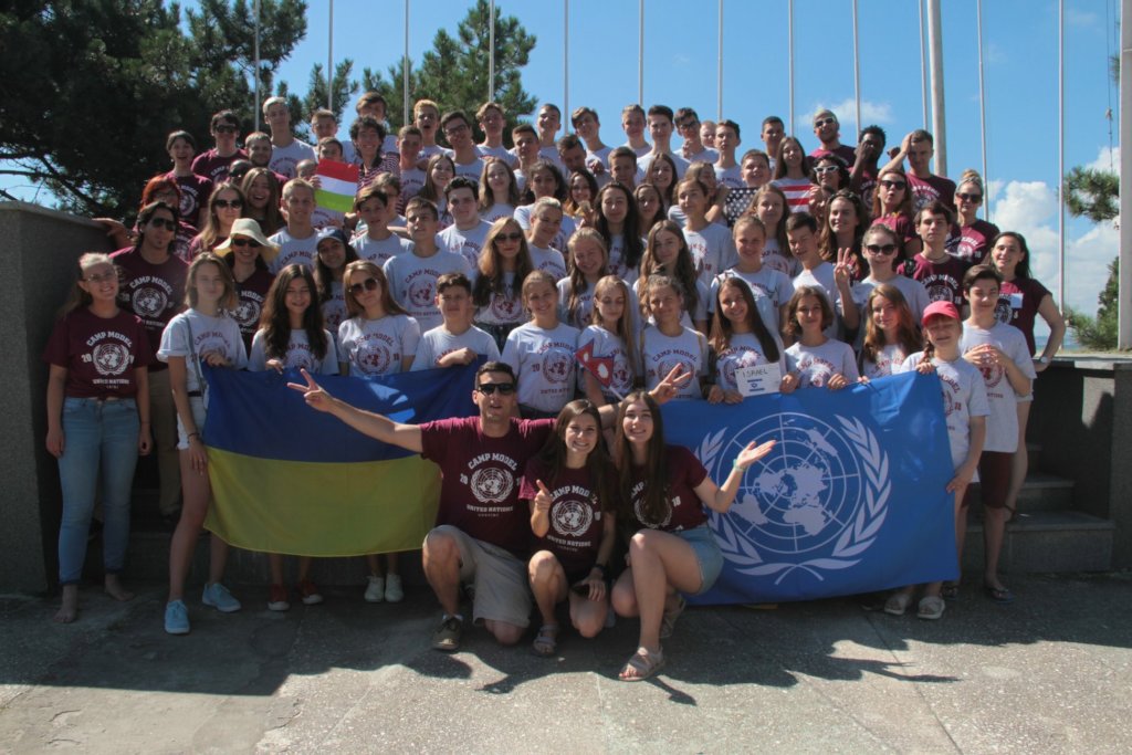 Fund 25 Youth-led Community Projects in Ukraine