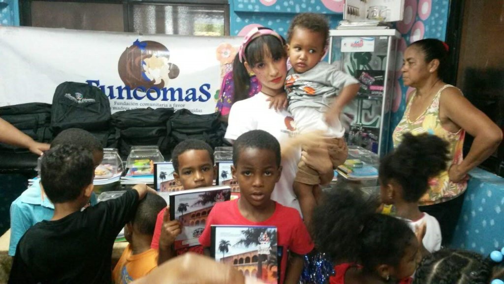 Help train hundreds of single mothers in DR