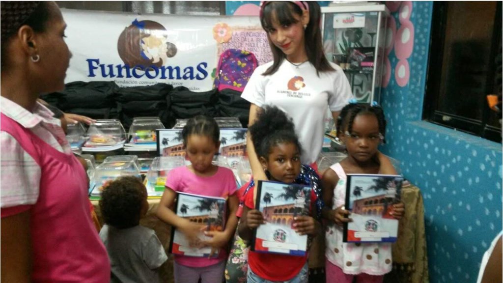 Help train hundreds of single mothers in DR