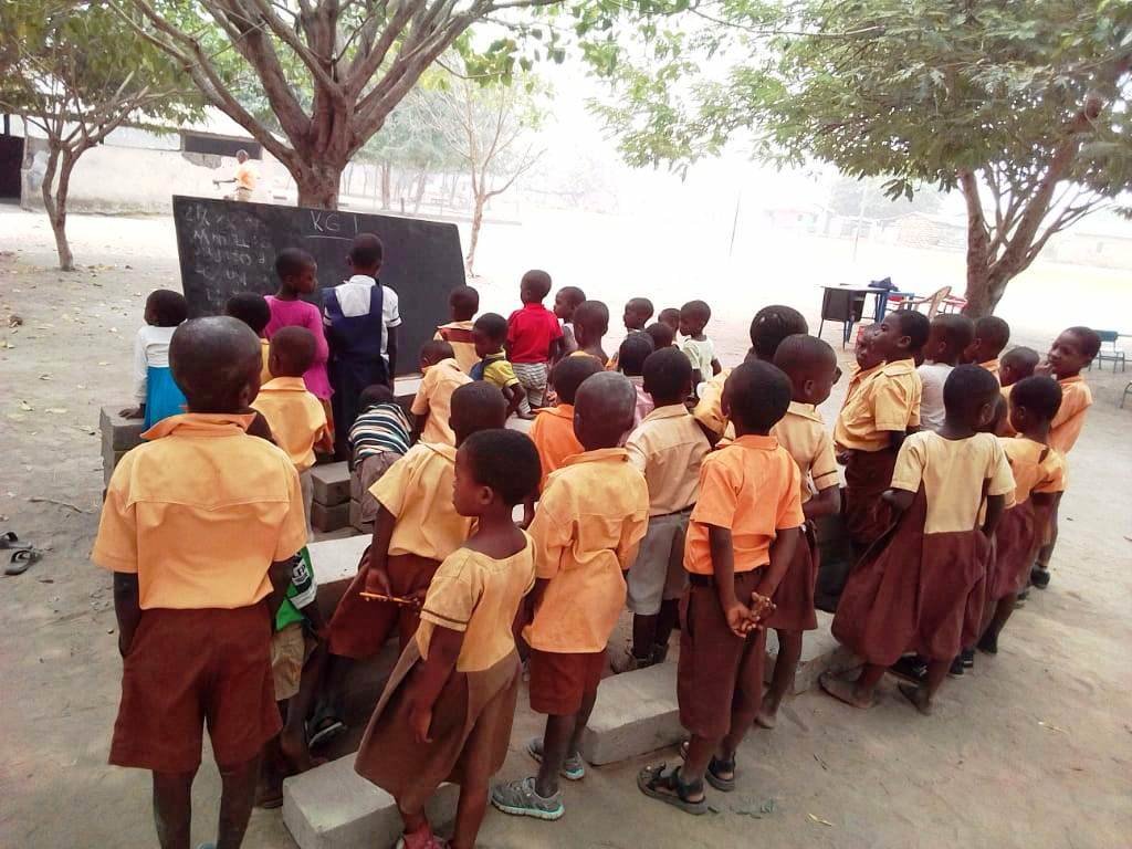 Save 80 pupils learning under tree in rural Ghana