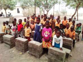 Save 80 pupils learning under tree in rural Ghana
