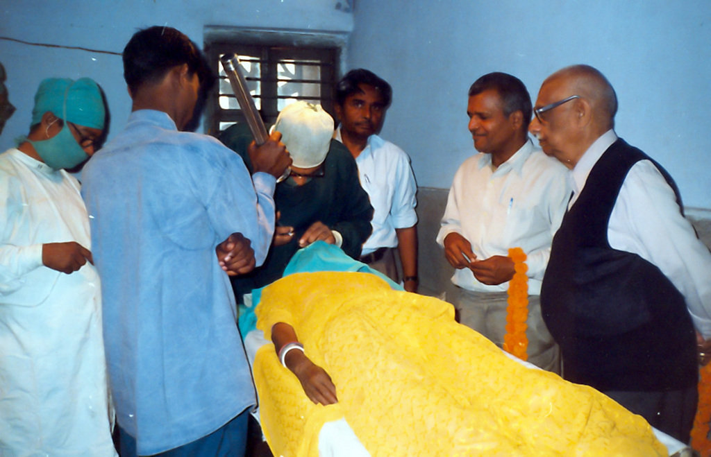Help 200 distitute grand parents in Bihar,India