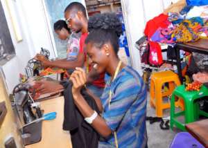 SUPPORT 30 YOUTH IN NIGERIA ACQUIRE BASIC SKILLS