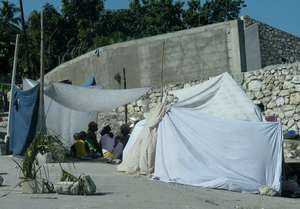 Roadside shelter