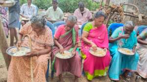 Daily meal for vulnerable elderly people