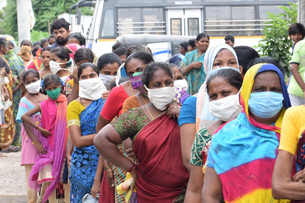 Provide Daily Nutritious Meals to Slum Children