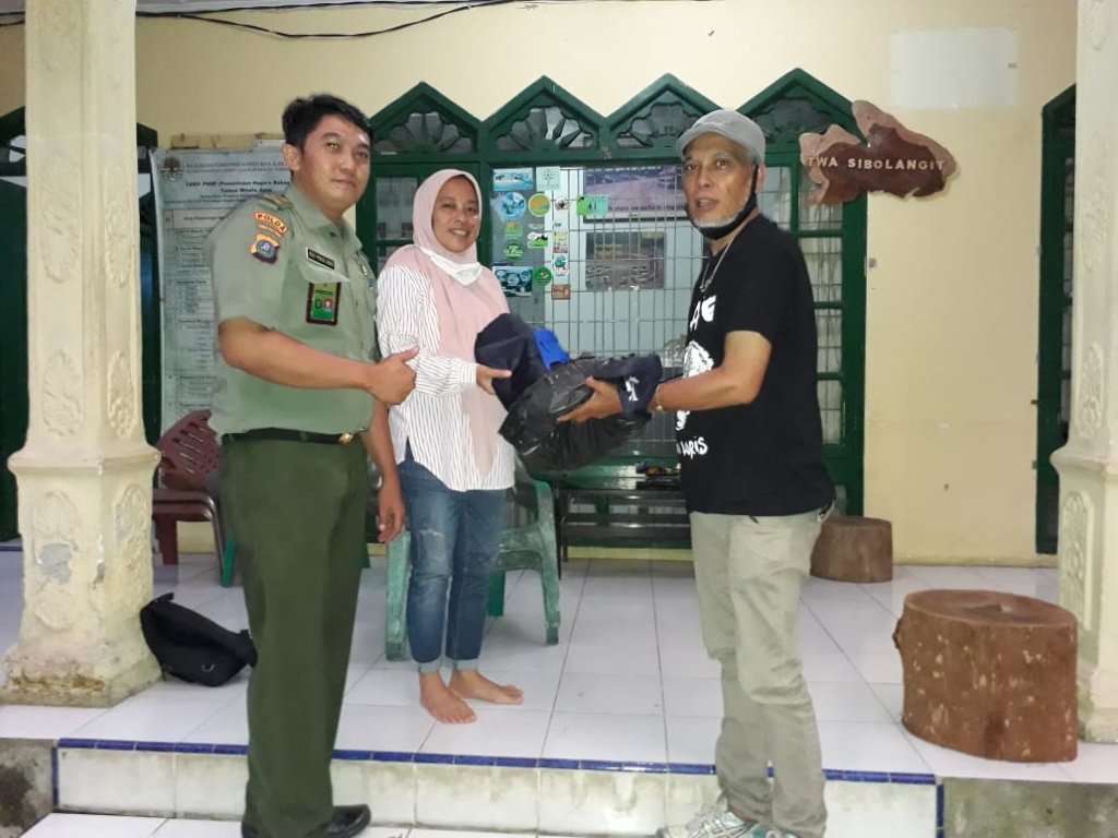 donate hammock to bksda officila at TWA sibolangit