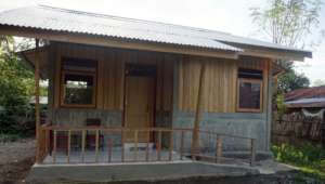 the house is equipped with handrail