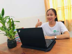 stellar student using a computer for her study