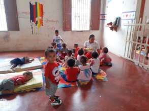 Help guarantee initial education of 950 children!