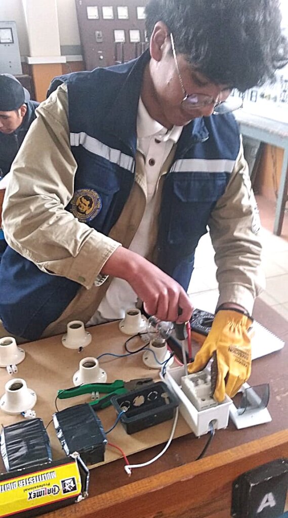 Help Bolivian Youth Access Higher Education