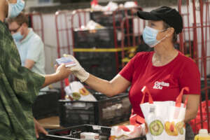 CS_Food package distribution_ (c)Reiner_Riedler