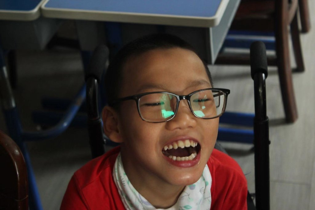Horses Helping People with Disabilities in China