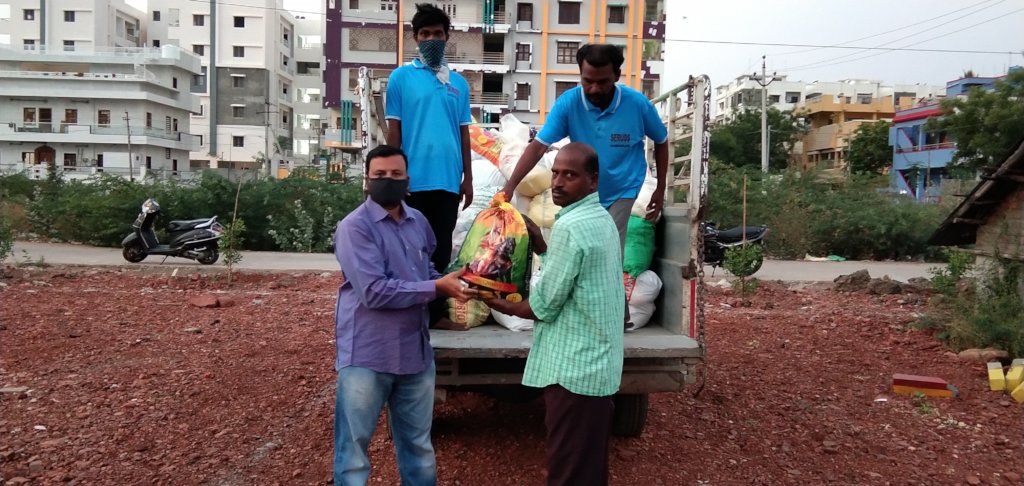 donating poor dailywageworkers in coronavirusindia