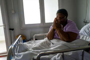 Patient receiving oxygen in Freetown, Sierra Leone