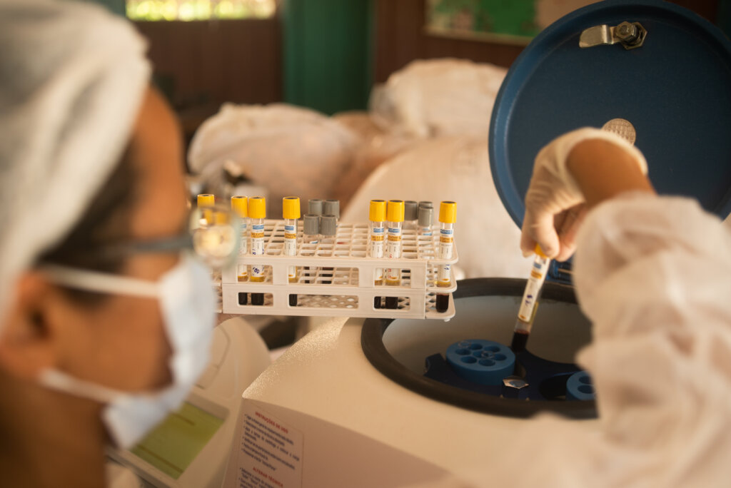 Portable lab testing; Photo by Isadora Brant