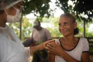 COVID-19 vaccination; Photo by Isadora Brant