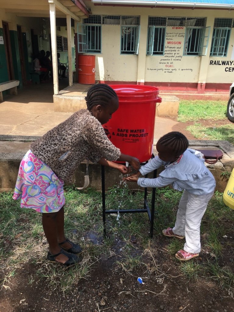 Help protect 1000 health workers in Western Kenya