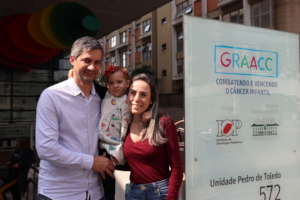 Luize with her family at the Hospital