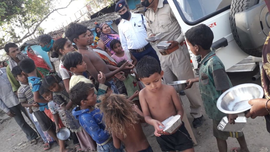 FIGHT OMICRON - FREE HYGIENIC FOOD FOR VILLAGERS
