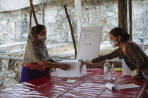 Distribution of food packages 3