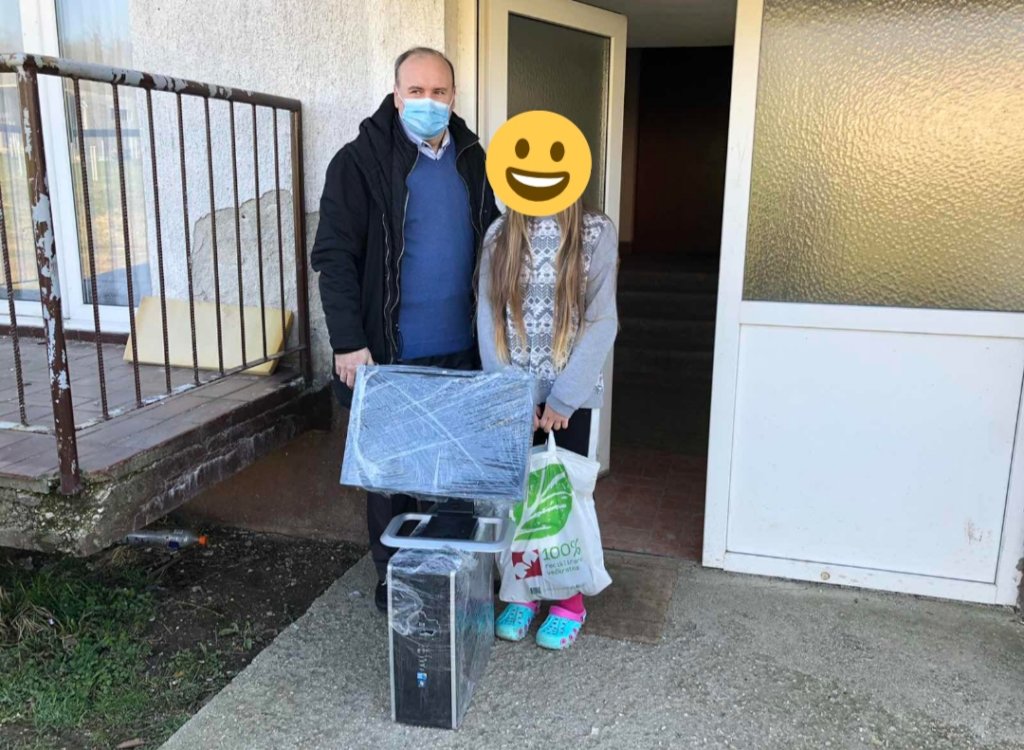 Help students follow online class during COVID-19