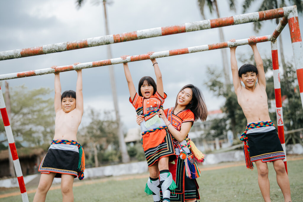 Support 130 teachers annually in remote schools.