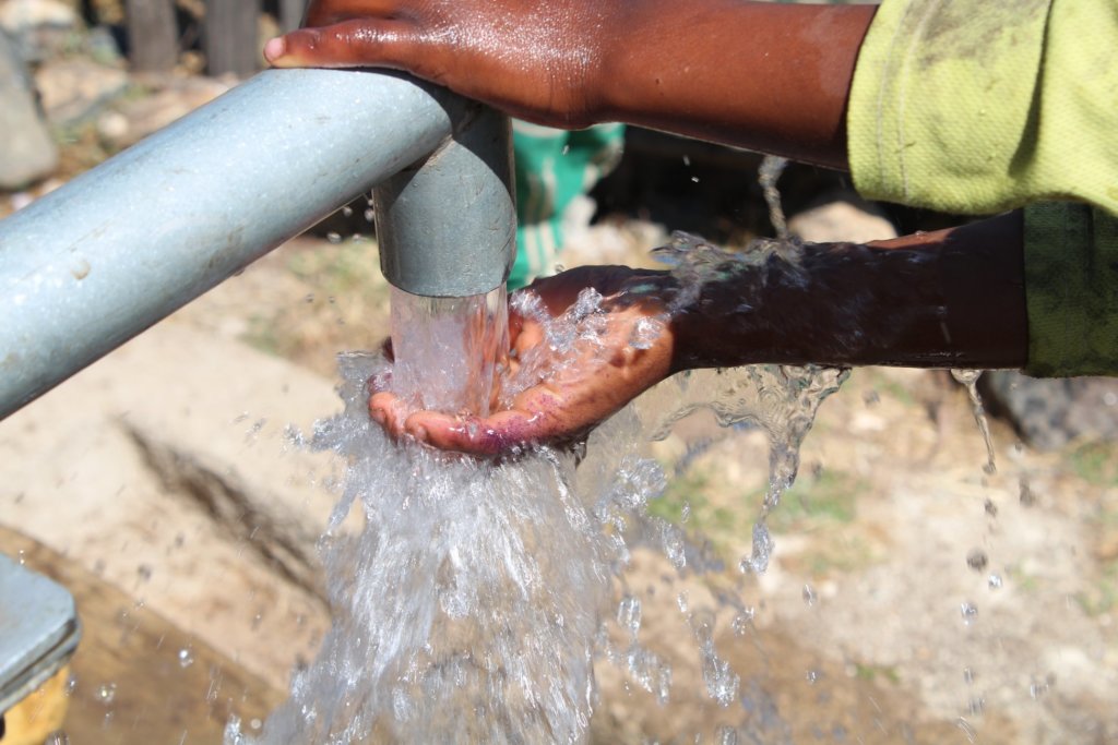 Build 2 water wells for 500 villagers in Ethiopia