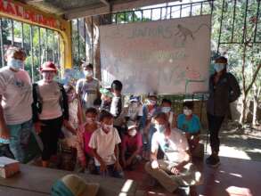 Junior Rangers with cyclist & birder Koen de Geus