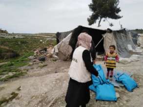 Distribution of  hygiene kit to displaced families