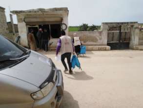 Distribution of  hygiene kit to displaced families