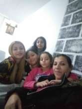 Brave mother with 4 daughters