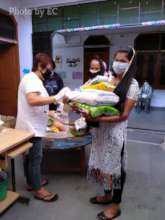In India, local partners with food and supplies
